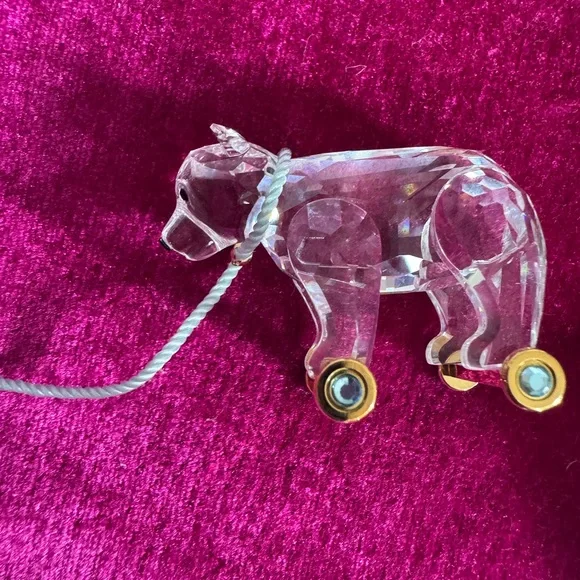 Swarovskicrystal memories teddy bear crystal figurine w original box gift